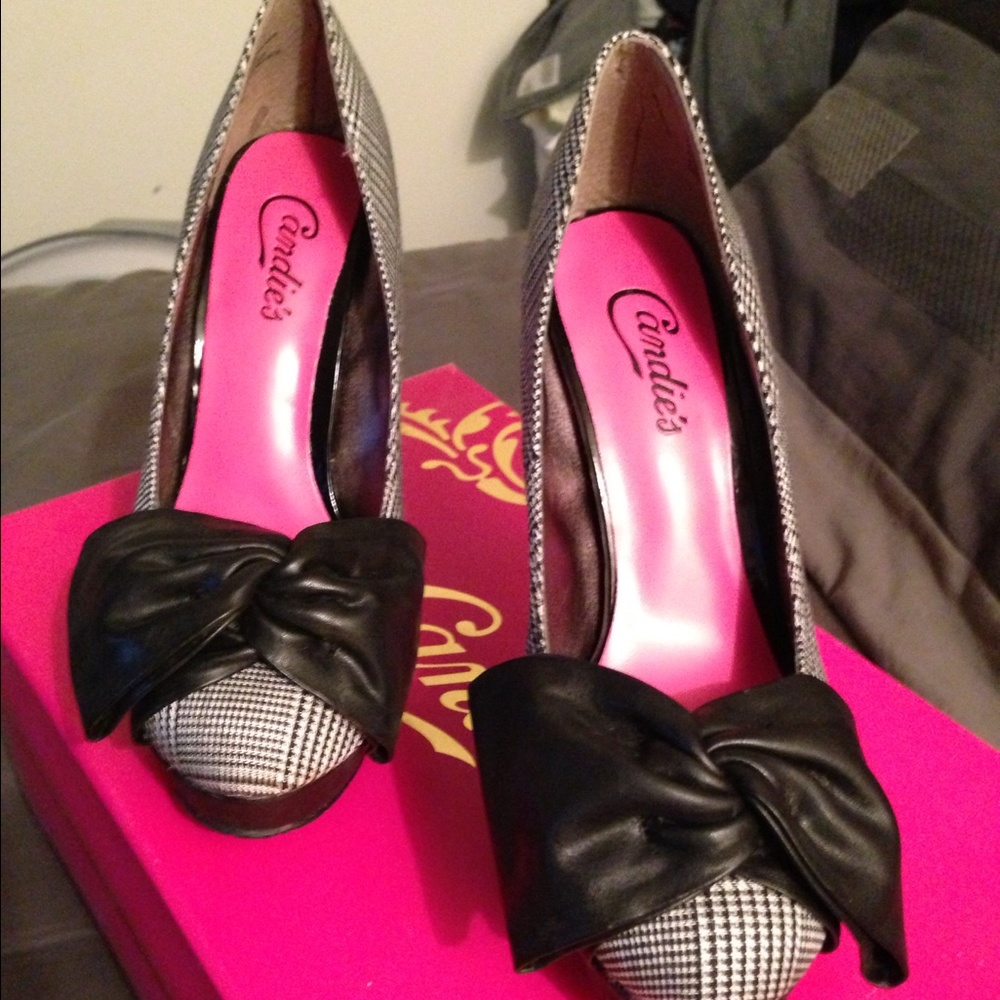 COPY - Black & White Checkered Candie's Pump